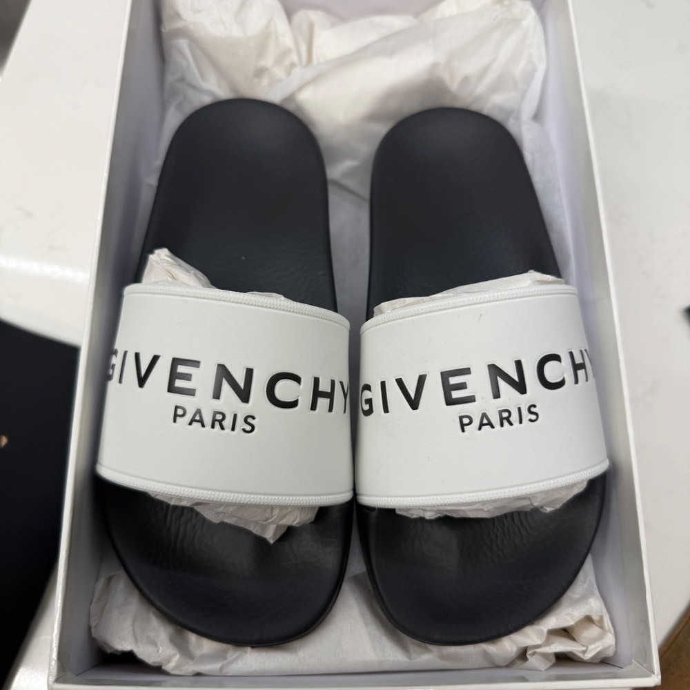 Givenchy Little Kid's & Kid's Aqua Pool Slides Size 29